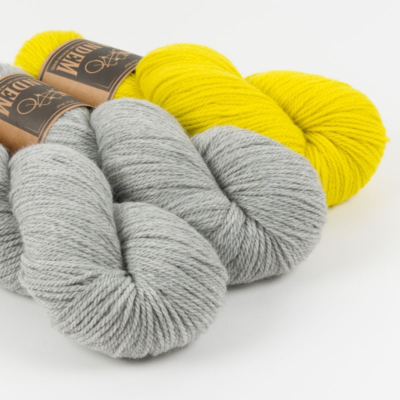 CONTRAST BLAST SWEATER - YELLOW DRAGONFRUIT