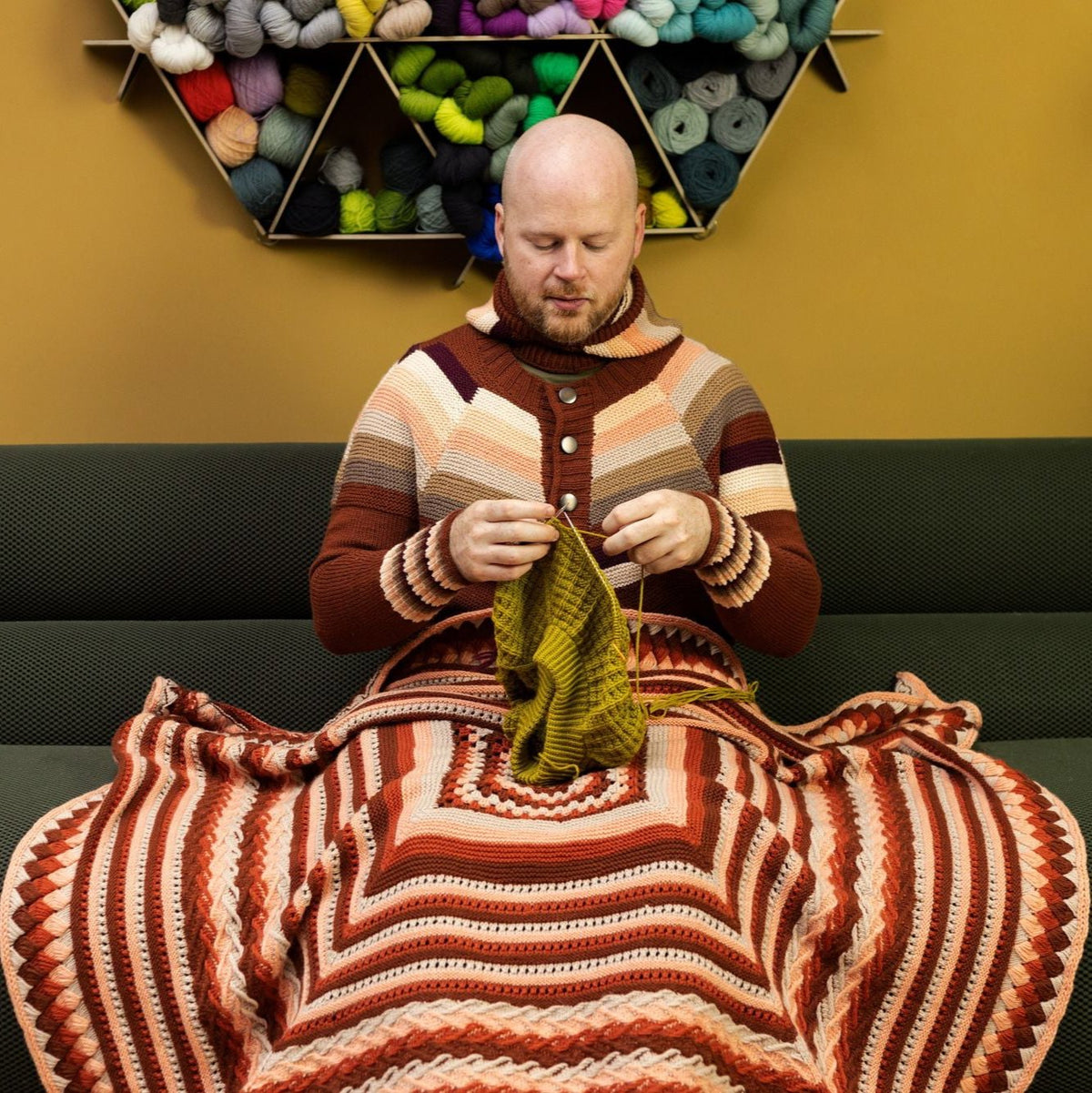 GEOGRADIENT BLANKET - SANDY GRADIENT