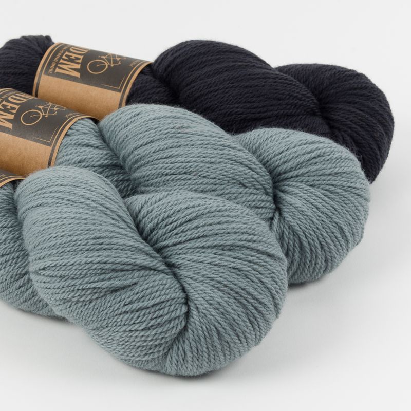 CONTRAST BLAST SWEATER - BLUE DUO