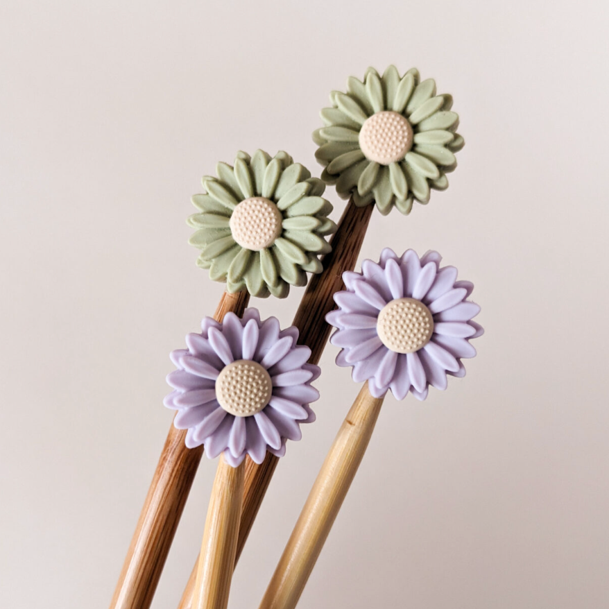 NEEDLE PROTECTORS - DAISIES