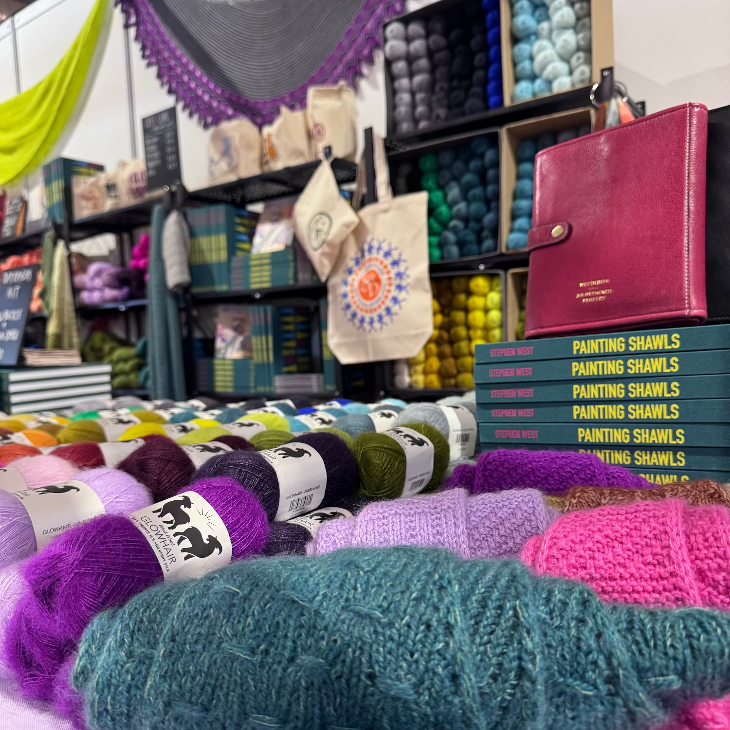 Display of yarn and knitted items in a store setting