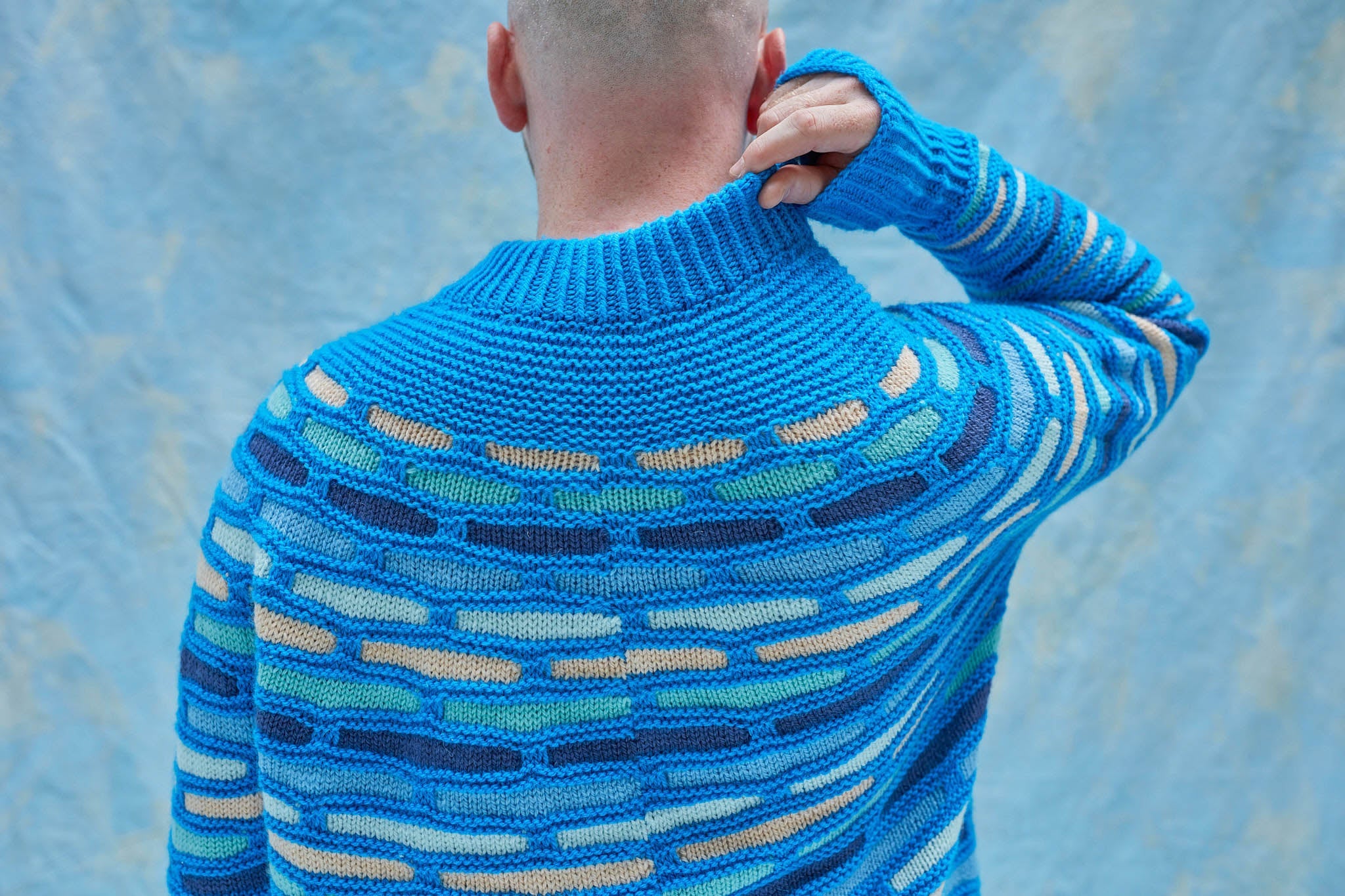 PAINTING BRICKS SWEATER PATTERN