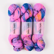Qing Fibre DASHING SASSY - JUMP KICK Merino wool Fingering pink neon Yarn
