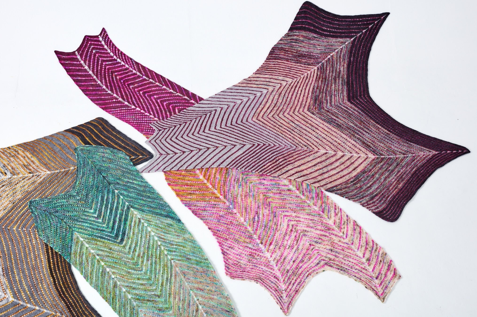 QUAKE SCARF & SHAWL PATTERN