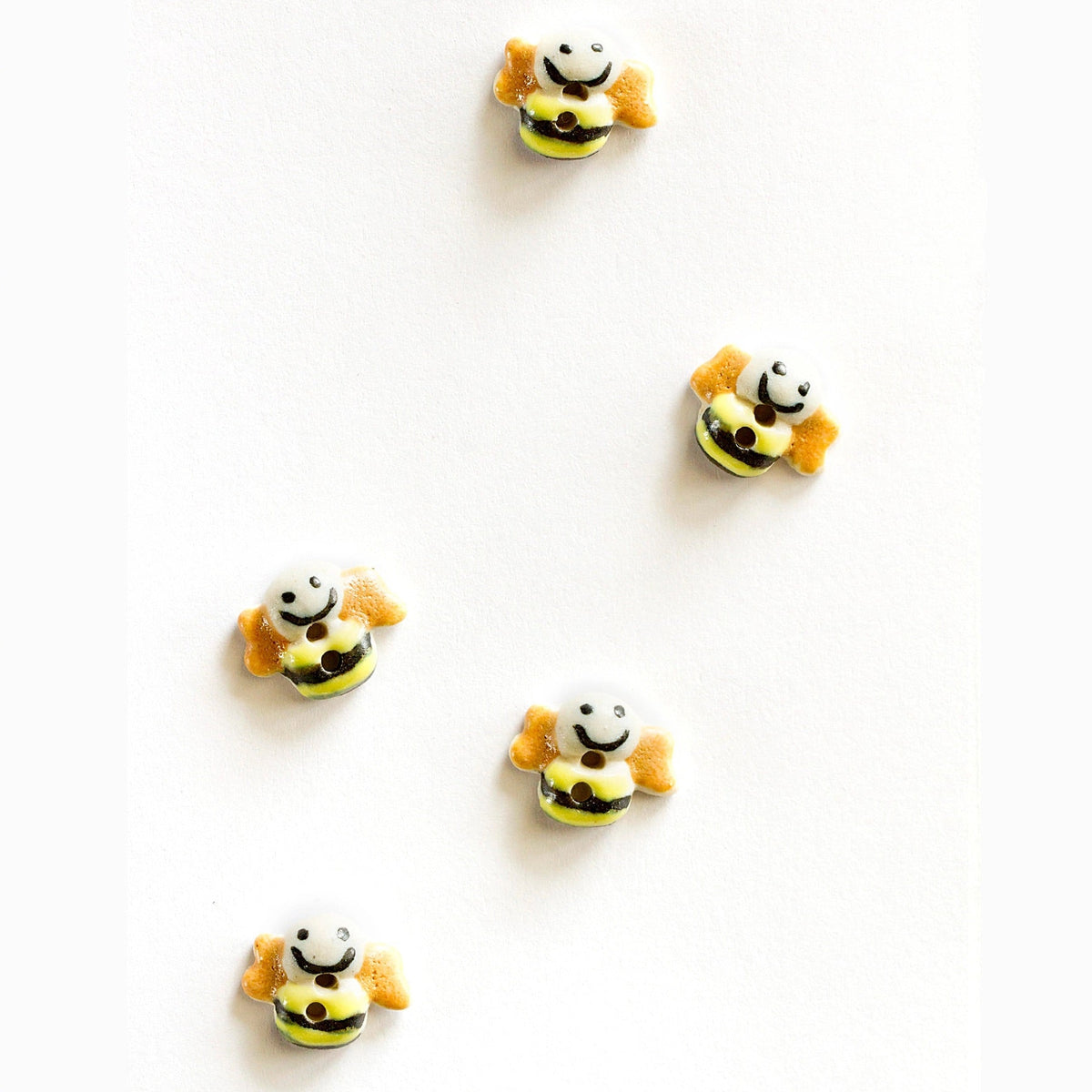 Smiling Bee Buttons