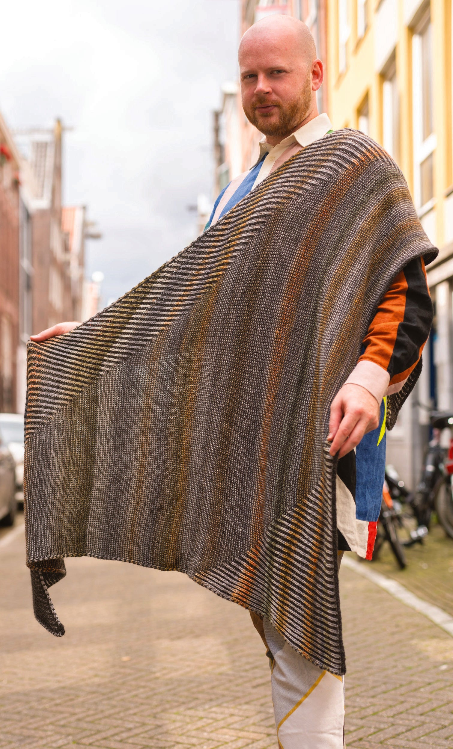 TRIGRADIENT SHAWL PATTERN