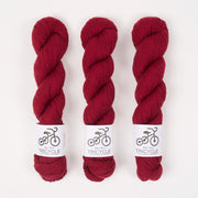 West Wool TRICYCLE - BERRY Merino wool Fingering red Yarn