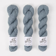 West Wool TRICYCLE - BLUE SPRUCE Merino wool Fingering grey blue Yarn
