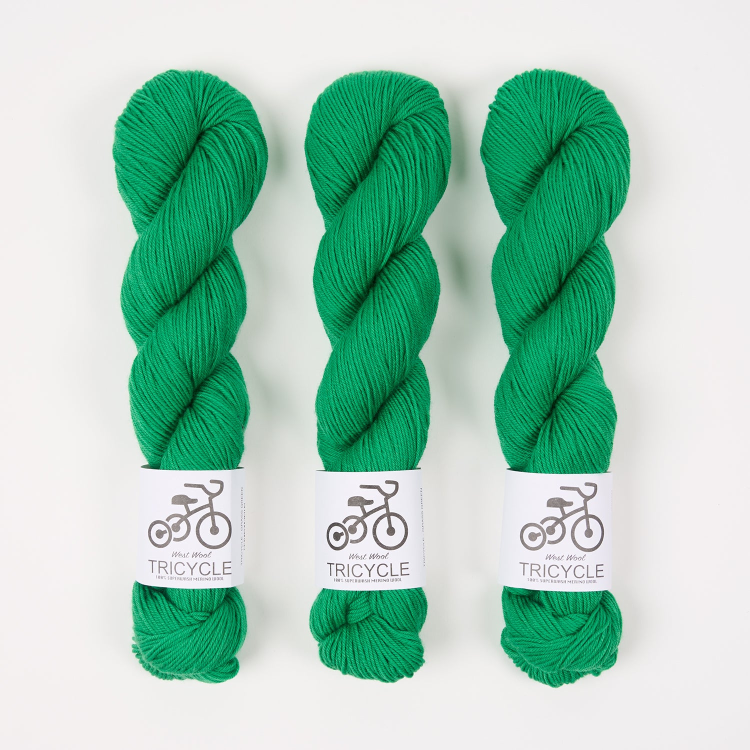 West Wool TRICYCLE - GRASS GREEN Merino wool Fingering green Yarn