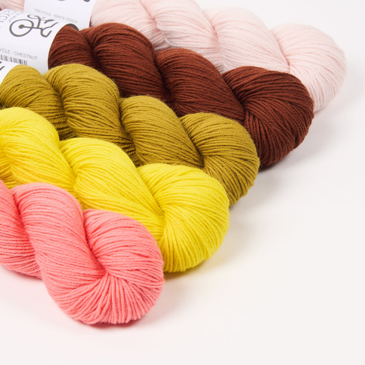 DELECTABLE COLLECTIBLE SHAWL - BIANCA PEACH