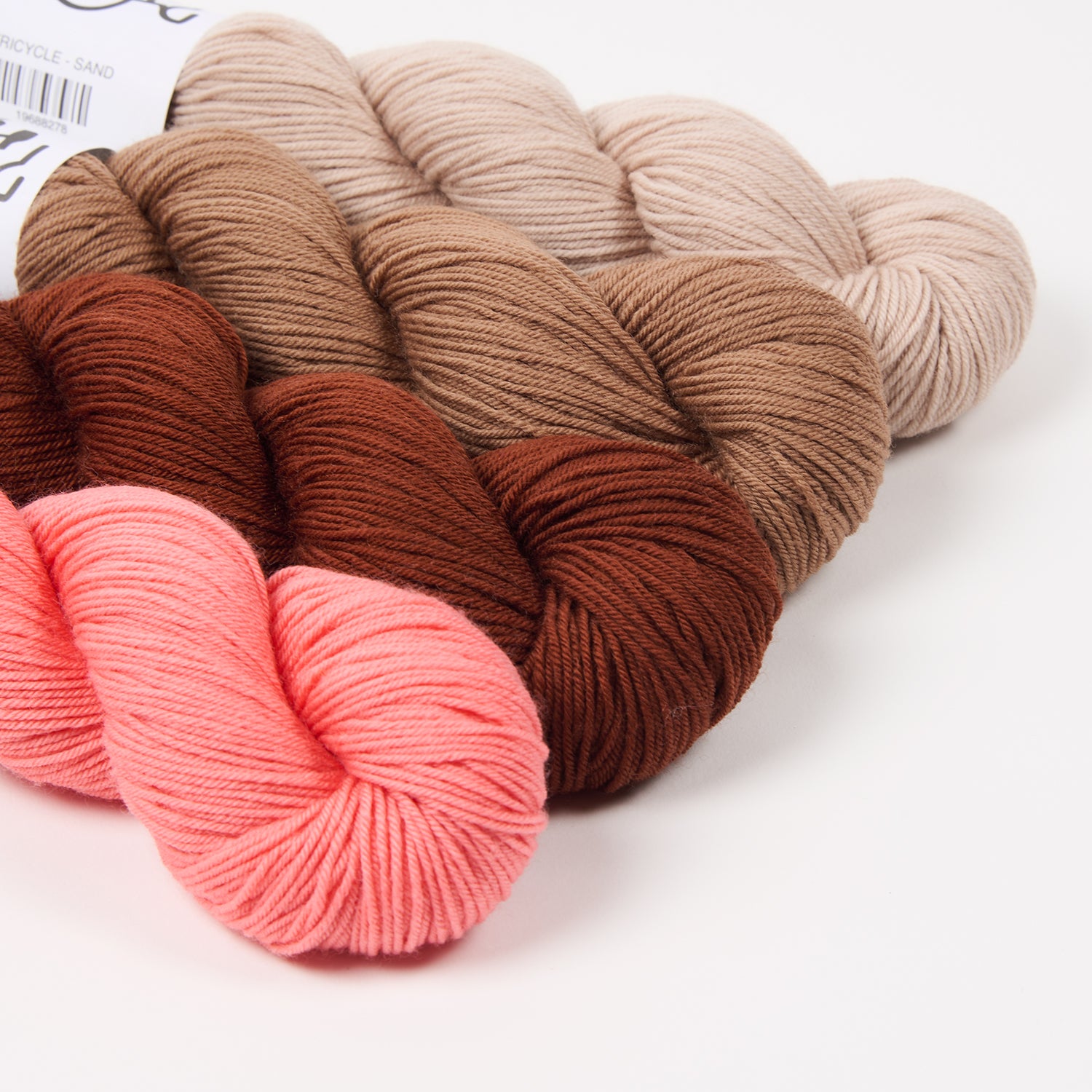 West Wool CHESTNUT BISCUIT Merino wool Fingering Quick Kits