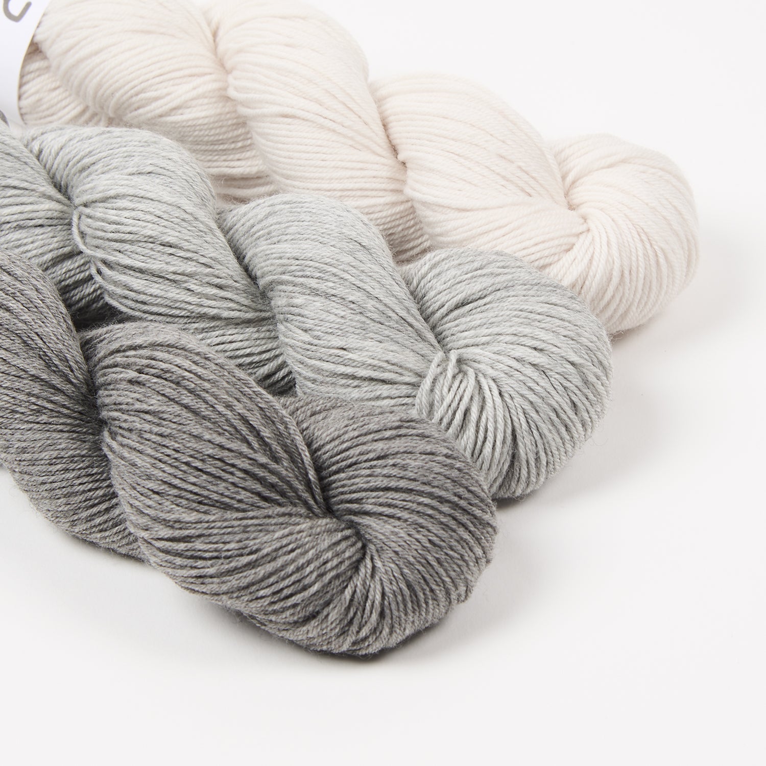 DUSTY GREY