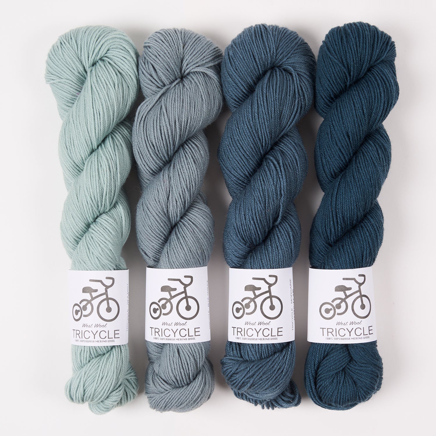 West Wool MYSTERY MUSIKAL - IT STARTS TO FADE Merino wool blue turquoise MKAL Kit