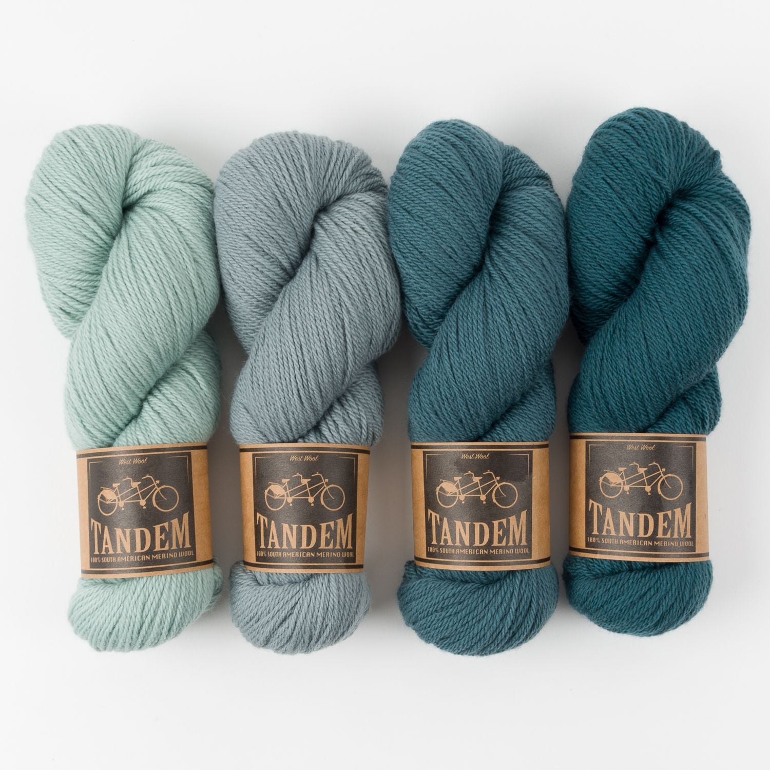 West Wool GEOGRADIENT BLANKET - MISTY GRADIENT Merino wool DK blue Westknits Kits