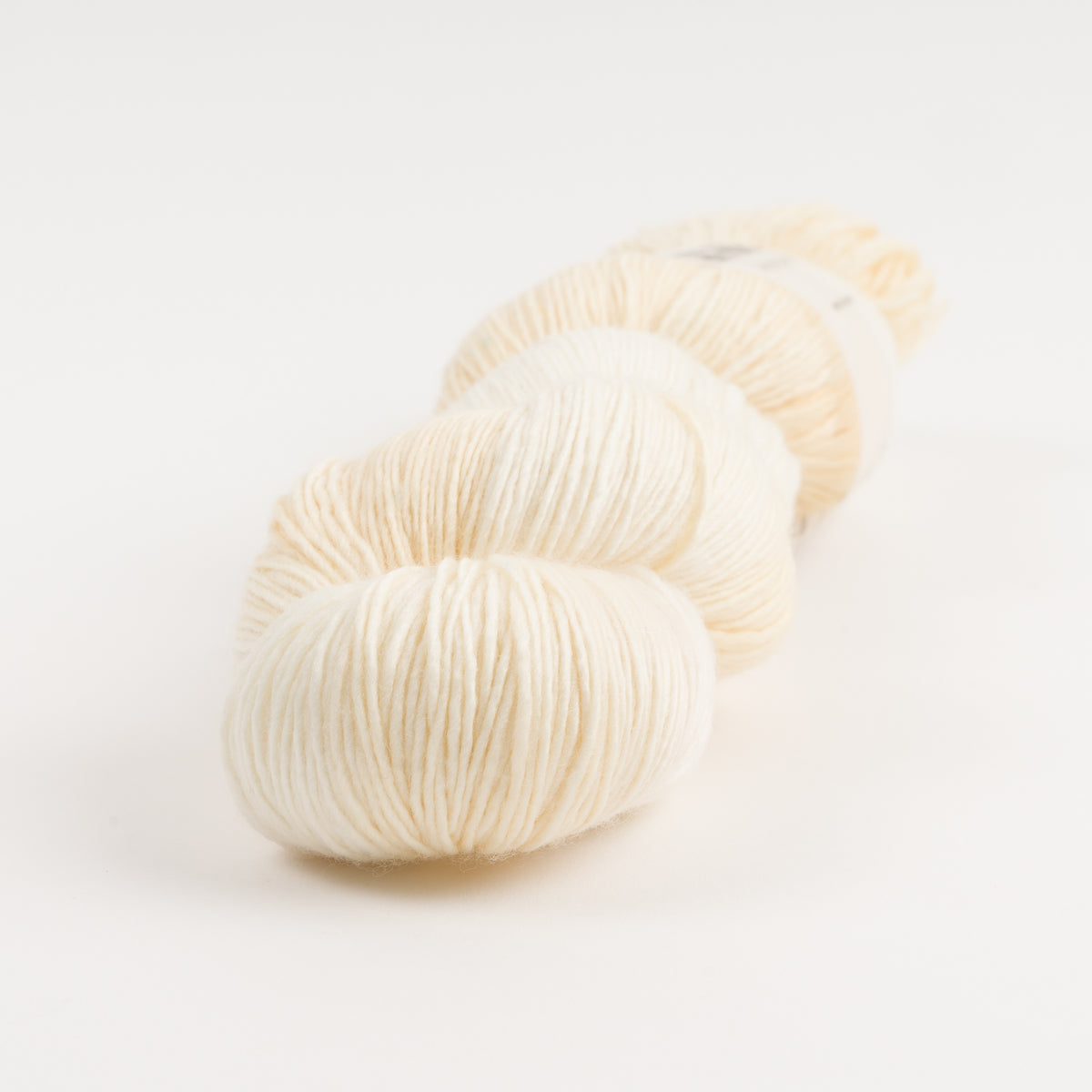 DASHING SASSY - ALMOND