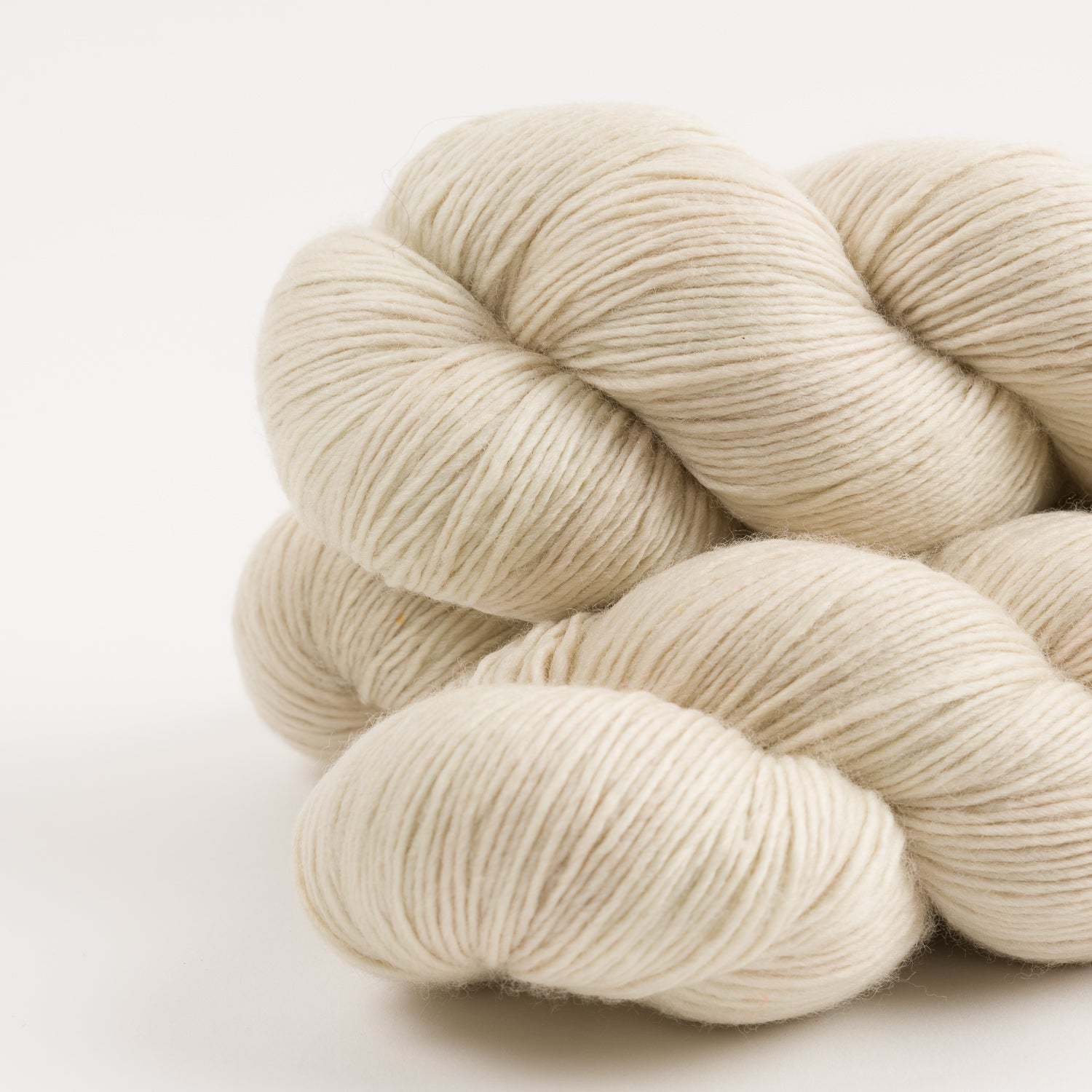 DASHING SASSY - CREAM
