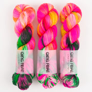 Qing Fibre DASHING SASSY - MID SUMMER Merino wool Fingering multicolour pink Yarn