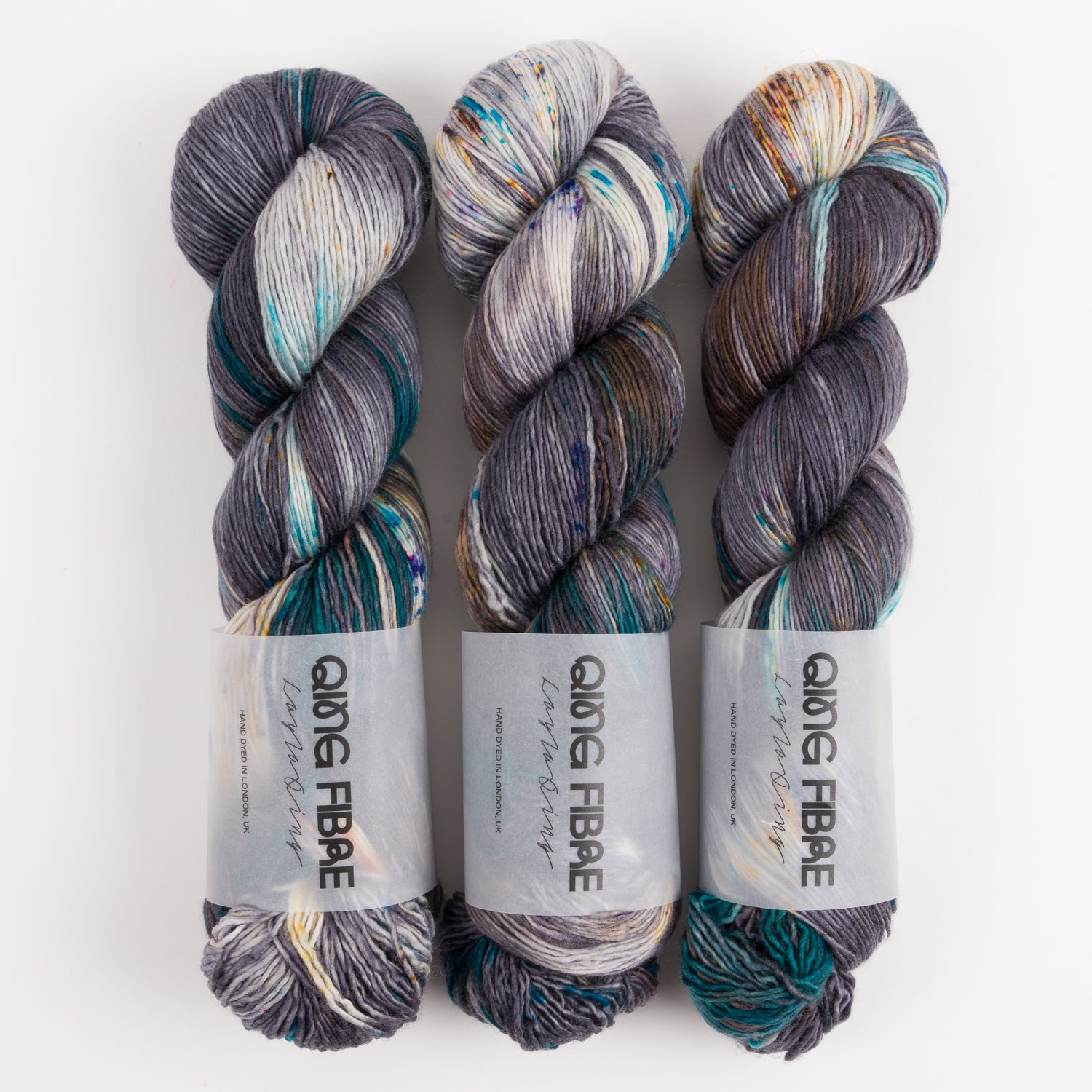 Qing Fibre DASHING SASSY - NORAHS Merino wool Fingering grey Yarn