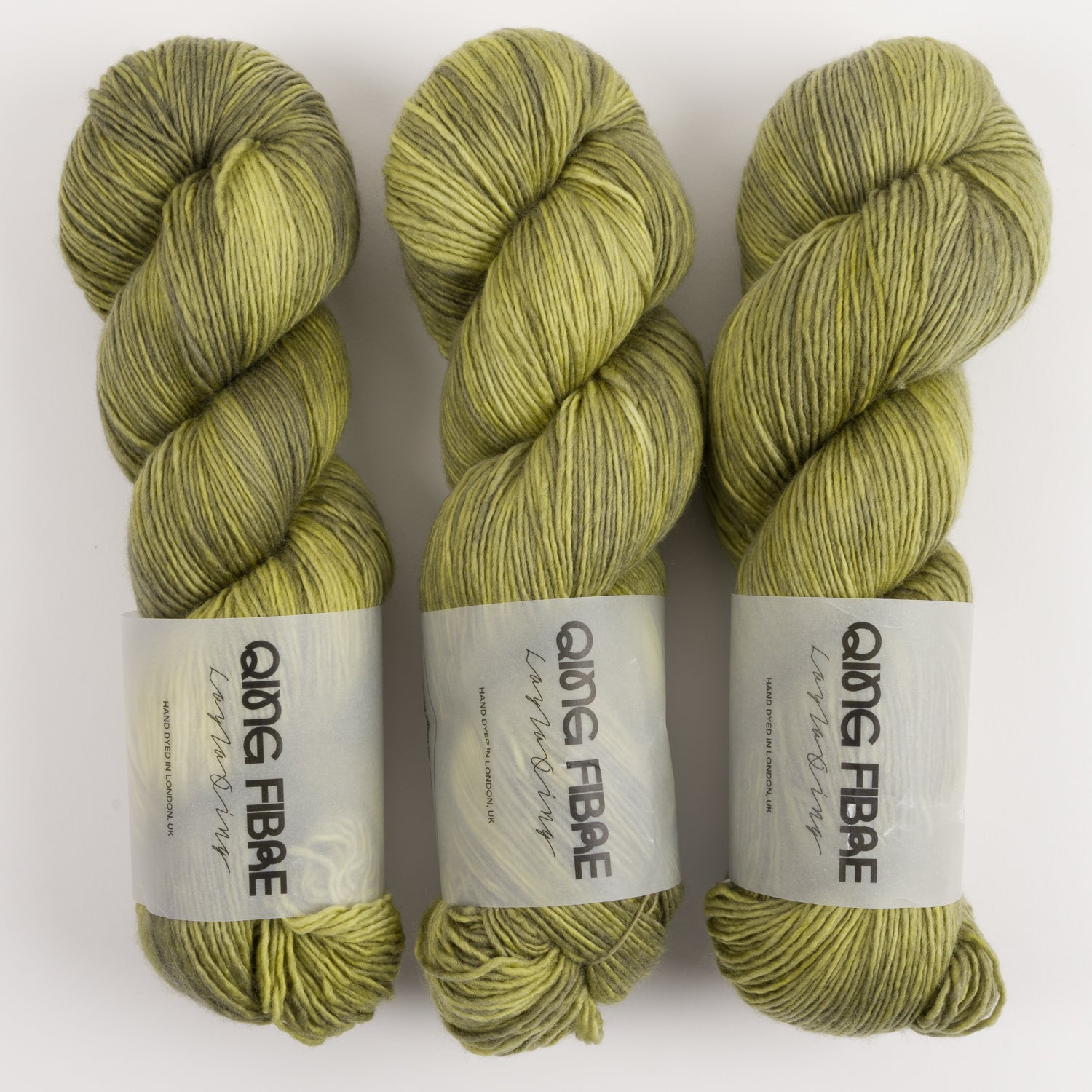 Qing Fibre DASHING SASSY - OLEA Merino wool Fingering green Yarn