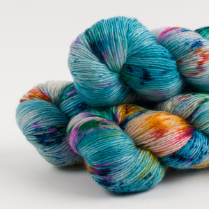 DASHING SASSY - SURFING