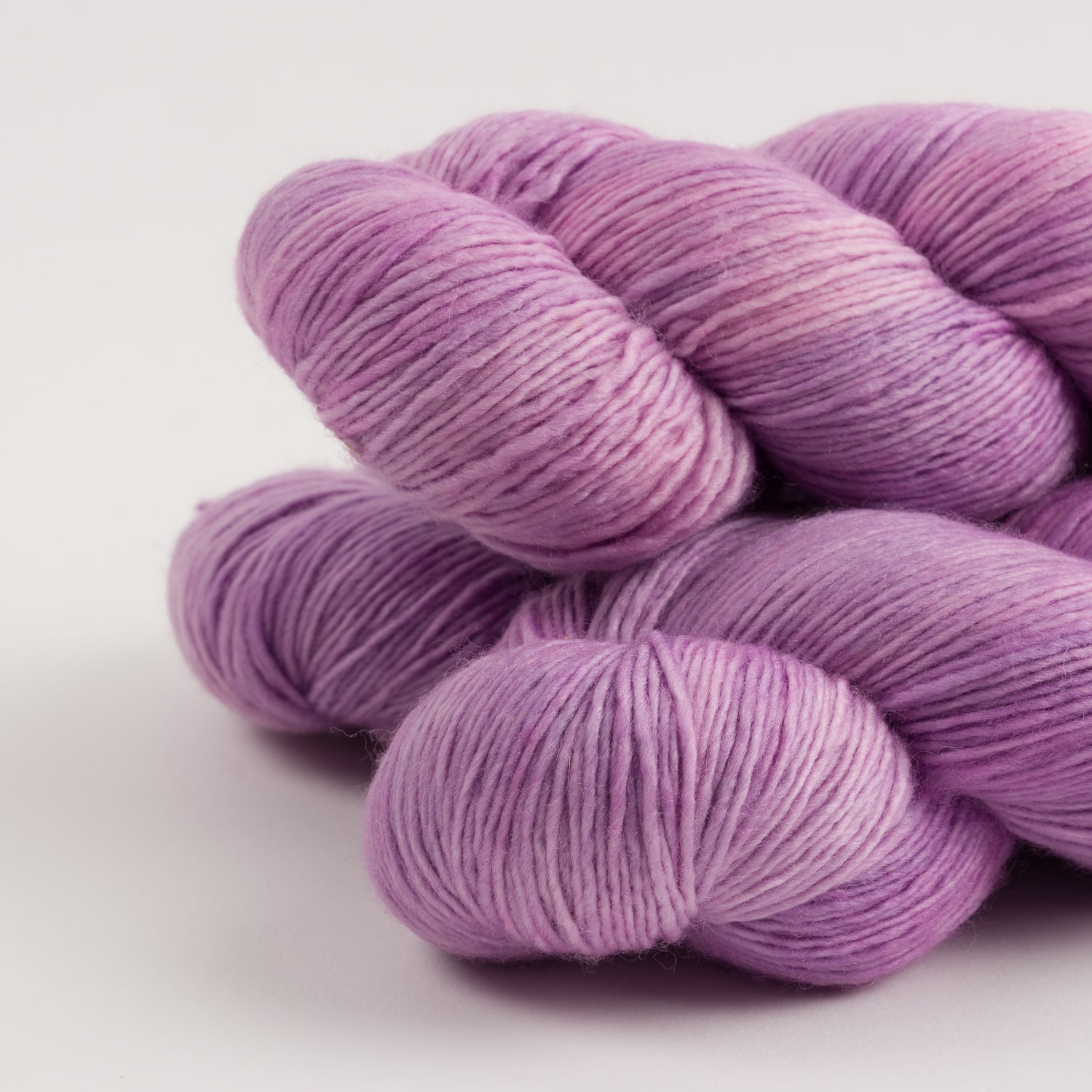 DASHING SASSY - THISTLE