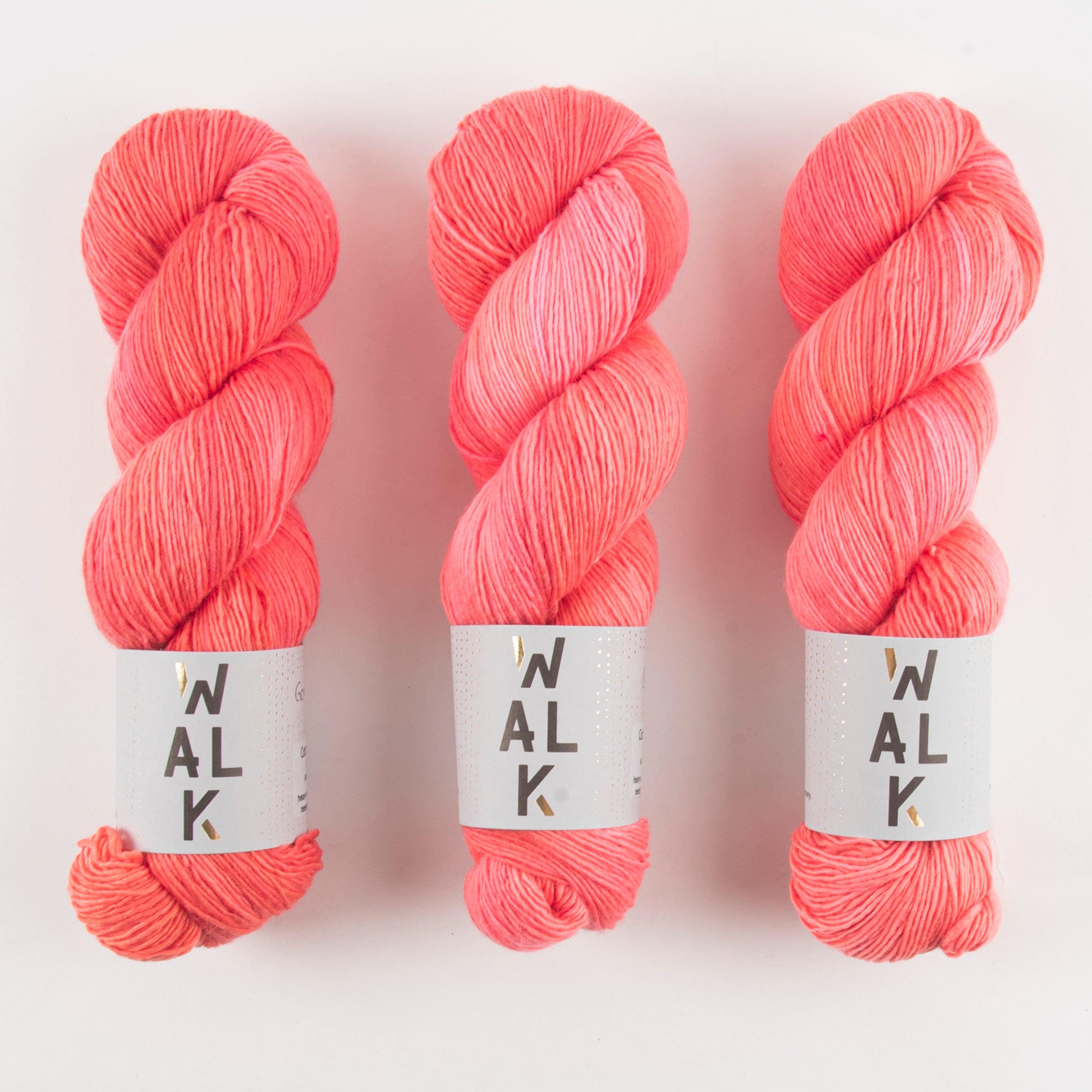 WALK Collection COTTAGE MERINO - GOIABA Merino wool Fingering coral Yarn