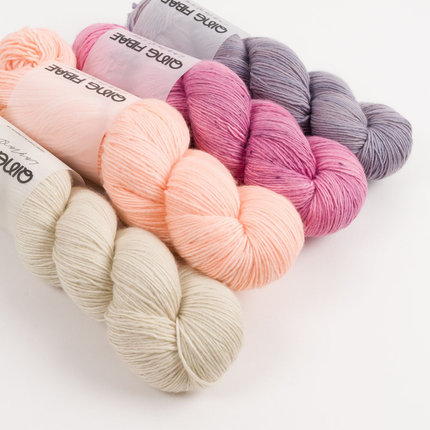 WESTKNITS KIT - PEACHES AND CREAM