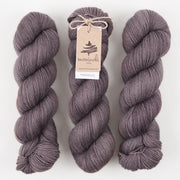 Mominoki Yarn FINNWOOL - PRUNE Wool Fingering purple Yarn