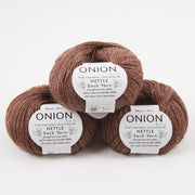 ONION NETTLE SOCK - V1033 GYLDEN BRUN Merino wool Nettle Fingering brown Yarn