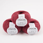 ONION NETTLE SOCK - V1008 MØRK RØD Merino wool Nettle Fingering red Yarn