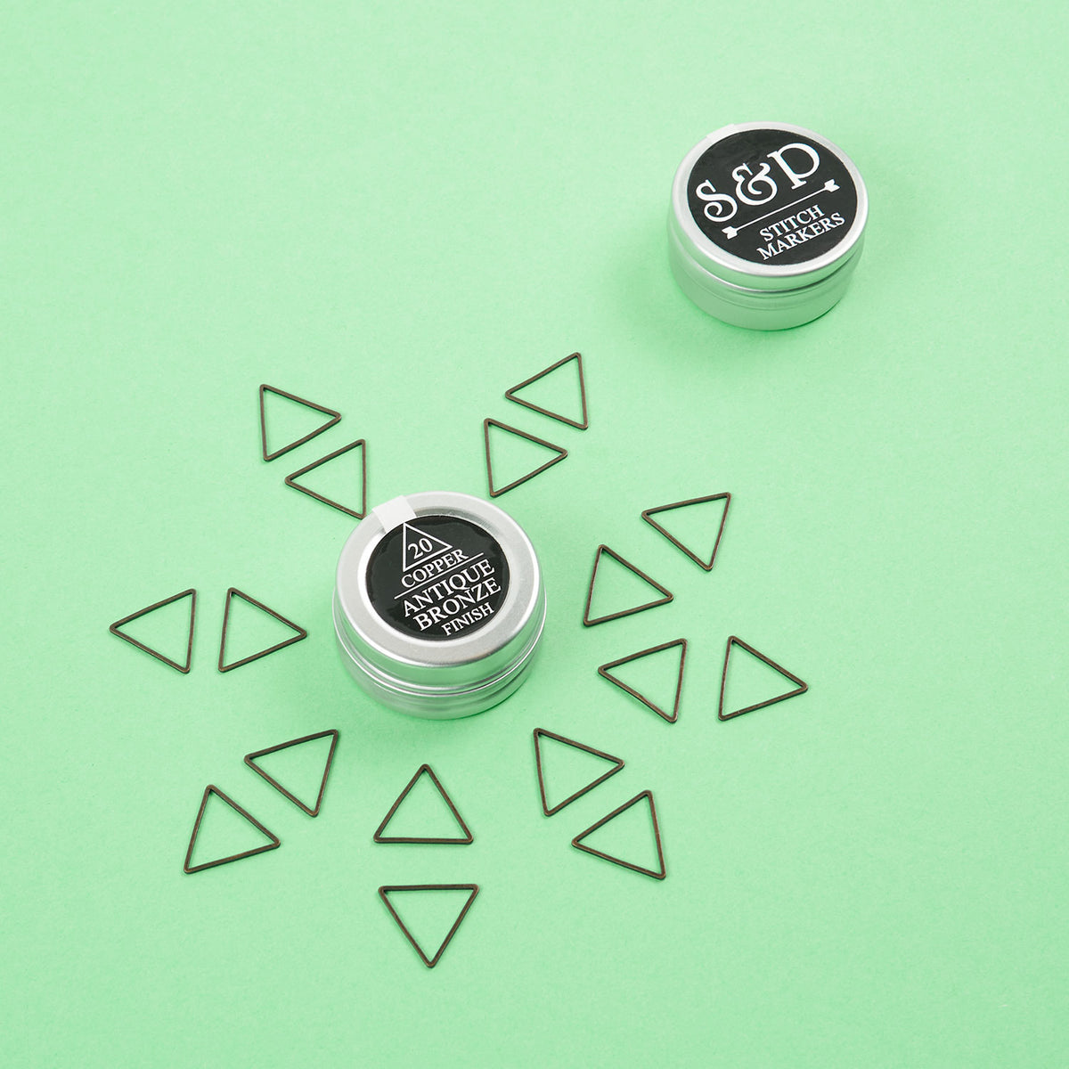 TRIANGLE ANTIQUE BRONZE STITCH MARKERS 20 PCS