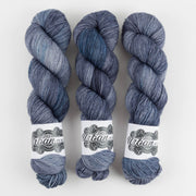 The Urban Purl LUX HI TWIST - MALDON Merino wool Silk Fingering blue Yarn