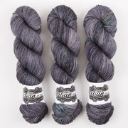 The Urban Purl LUX HI TWIST - DARKSIDE OF THE MOON Merino wool Silk Fingering grey Yarn