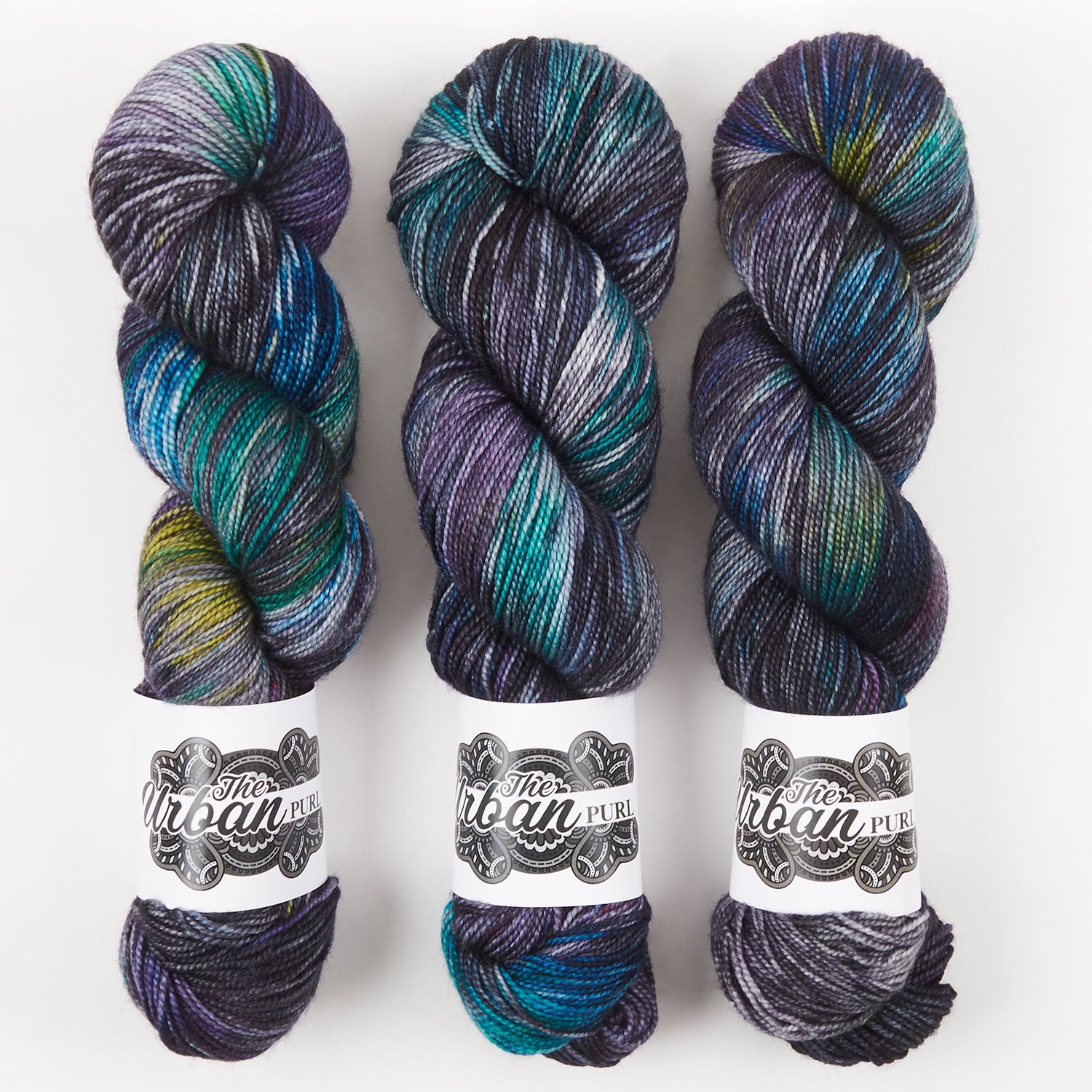 The Urban Purl LUX HI TWIST - WITCHING HOUR Merino wool Silk Fingering blue Yarn