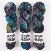 The Urban Purl LUX HI TWIST - WITCHING HOUR Merino wool Silk Fingering blue Yarn