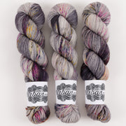 The Urban Purl LUX HI TWIST - SOHO Merino wool Silk Fingering grey Yarn