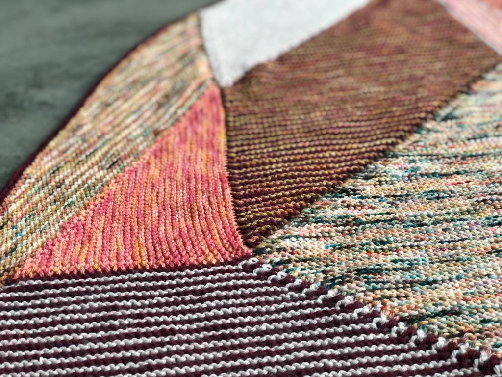 WK VERTICES UNITE BABY BLANKET - KIT WARM