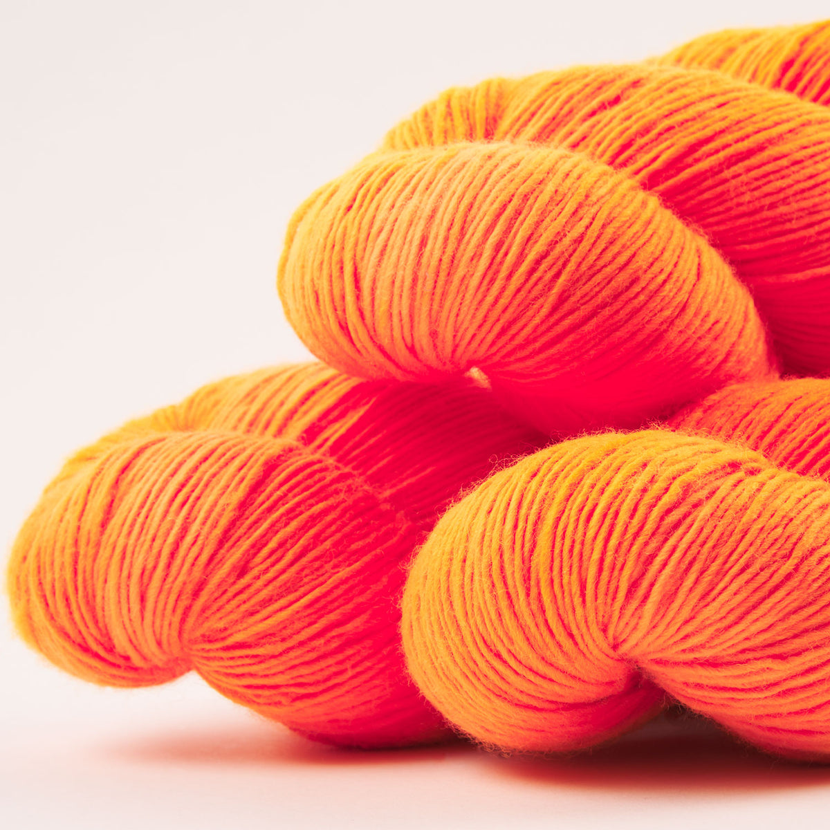 COTTAGE MERINO - ORANGE PUNCH