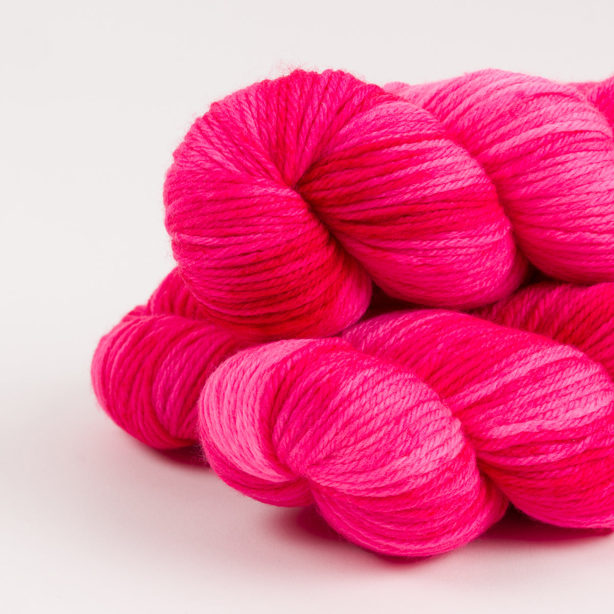 WALK MERINO DK - PRETTY IN PINK